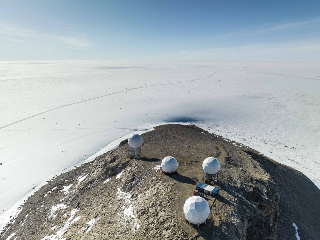 Telenor breaks new ground: World’s southernmost base station established in Antarctica